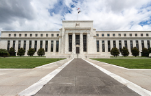 The Federal Reserve's Crossroads: A Rare Public Split