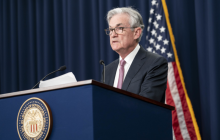 鲍威尔“赖着不走”？