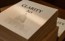 Deconstructing the Power, Interests, and Betrayal Behind the CLARITY Act: How Retail Investors Can Hedge Risks and Strike Gold?