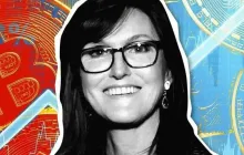 ARK founder "Cathie Wood" predicts for 2026: gold peaks, the dollar rebounds, and Bitcoin enters an independent market trend.