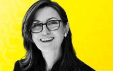 凯西·伍德的方舟投资在比特币暴跌之际加倍押注BitMine和Coinbase股票