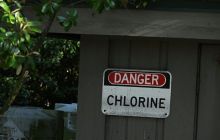 What are the legal risks of cryptocurrency exchanges launching stock tokens in China?