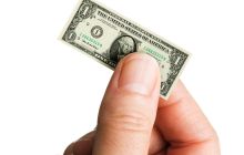 小型投资者正在购买比特币。为了让上涨成功，鲸鱼们需要参与其中。