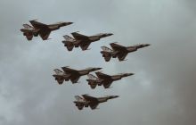 油价、通胀、加息：中东战火如何拨动全球经济「多米诺」？