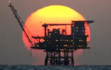 Why does oil rise while Bitcoin falls?