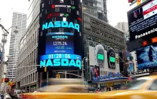 SpaceX在谈判桌上拿捏纳斯达克，Hyperliquid已经掀了桌子