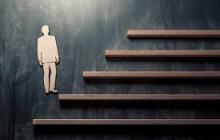 从100美元起步，拆解交易员进阶的三大维度与五个层级