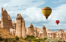 Why did Turkey reduce its holdings of 58.4 tons of gold in two weeks when the US and Iran went to war?