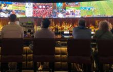 预测市场交易量到2030年将达到1万亿美元，罗宾汉和币安作为关键参与者，伯恩斯坦表示。