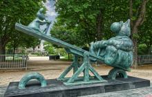 比特币和美元的走势几乎完全相反。这种极端情况已经持续了将近四年。