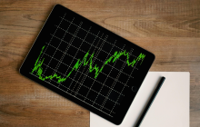 Crypto 美股观察：CRCL、HOOD、COIN 与 MSTR，最近在交易什么？